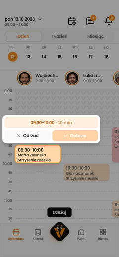 Przytrzymana wizyta Marty Zielińskiej z uchwytami zmiany czasu i paskiem „Gotowe”.