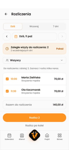Lista wizyt do rozliczenia na telefonie z wyborem zakresu i akcją Rozlicz.
