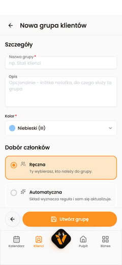 Pusty formularz Nowa grupa klientów z polami Nazwa grupy, Opis i Kolor na telefonie.