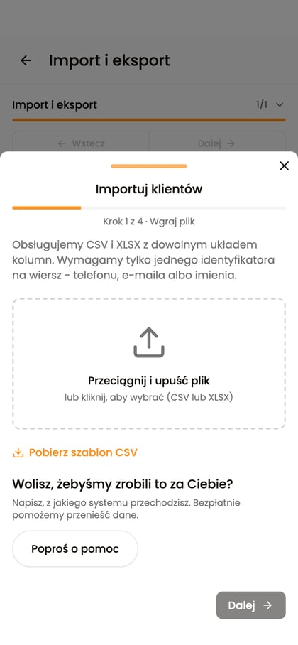 Okno Importuj klientów na telefonie, krok Wgraj plik, przyciski Pobierz szablon CSV i Poproś o pomoc.