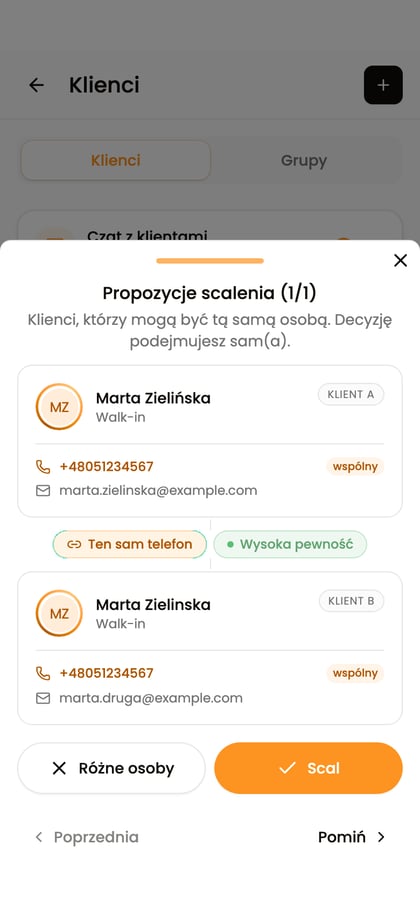 Propozycje scalenia na telefonie z porównaniem kart klientek: Marta Zielińska i Marta Zielinska ze wspólnym telefonem.