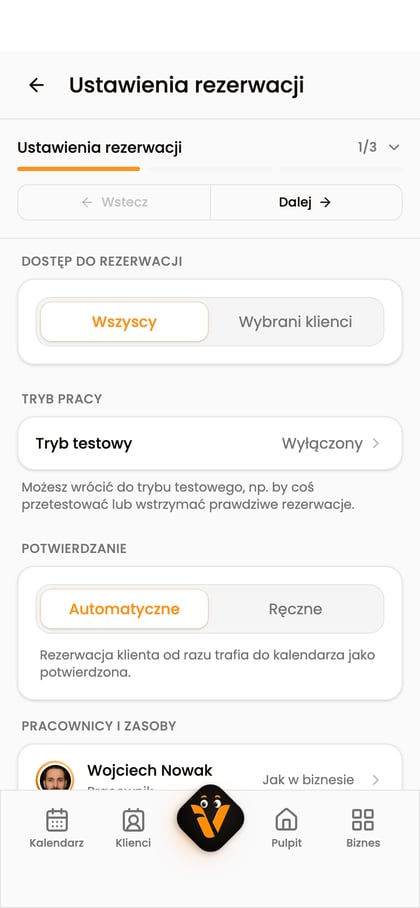 Ekran „Ustawienia rezerwacji” z sekcjami „Dostęp do rezerwacji”, „Tryb pracy” i „Potwierdzanie”.